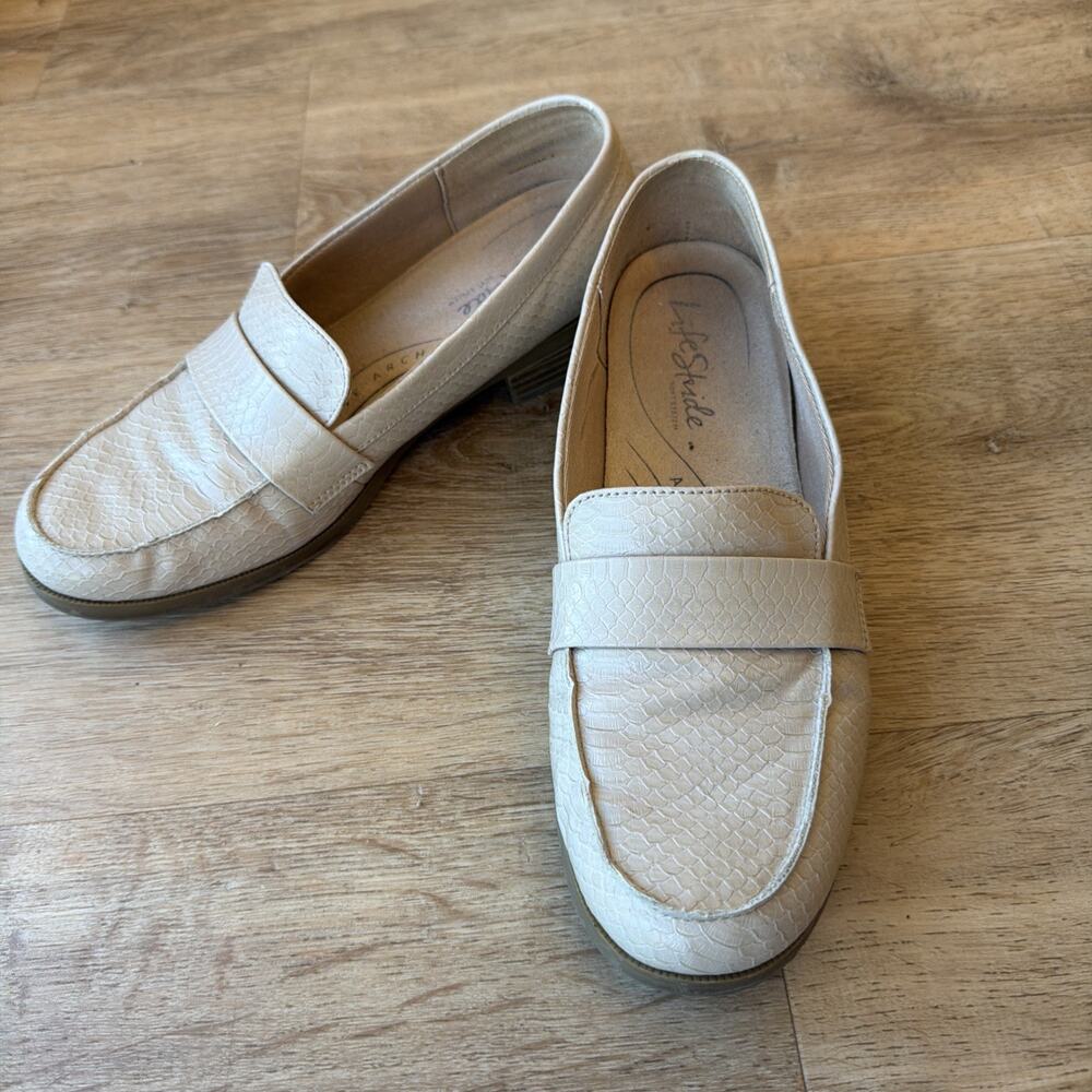 LifeStride Sonoma 2 Beige Tan Loafers Women's 9.5 Soft System Active Arch Shoes